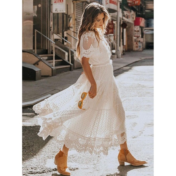 ✦🎉HP🎉NWT Boho White Embroidered Lace Maxi Dress✦ - Picture 6 of 8